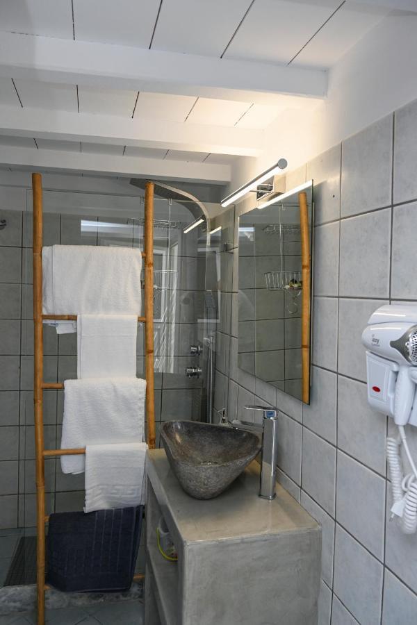 Kleris Apartments 8 Tínos 외부 사진